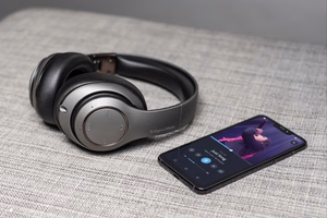 Kruger&Matz Street 3 Wireless bezvadu virsauss austiņas, melnas