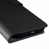 Puro ekoloģiskās ādas viedtālruņa apvalks iPhone 16E ar horizontālu atloku, 2 karšu slotiem un banknošu kabatu, melns