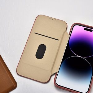 iCarer CE Premium ādas folio vāciņš iPhone 14 Pro ar MagSafe magnētisku flip vāciņu - sarkanā krāsā