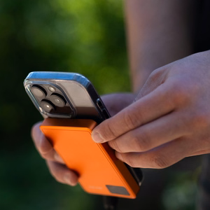 Blavec portatīvais lādētājs 10000mAh BJ-03 Slim 13,5mm - Type C - 22,5W magnētisks Magsafe 3 in 1 (PBBJ03-MC10O) oranžs alumīnijs