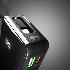 Внешний аккумулятор SBS 10000 mAh 20W со встроенным кабелем USB-C и цифровым дисплеем - чёрный