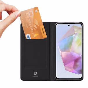 Dux Ducis Skin Pro viedtālruņa apvalks Samsung Galaxy A36 5G / A56 5G ar atveramu vāciņu un kartes slotu - melns