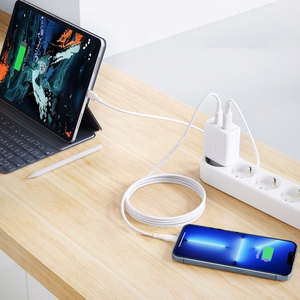 Acefast sienas lādētājs USB Type C / USB 20W, PPS, PD, QC 3.0, AFC, FCP balts (A25 balts)