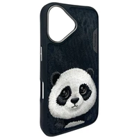 Nimmy Big Eyed Pet 2.0 Panda Viedtālruņa apvalks priekš iPhone 16 - melns