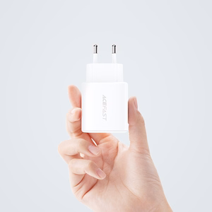 Acefast sienas lādētājs USB Type C / USB 20W, PPS, PD, QC 3.0, AFC, FCP balts (A25 balts)