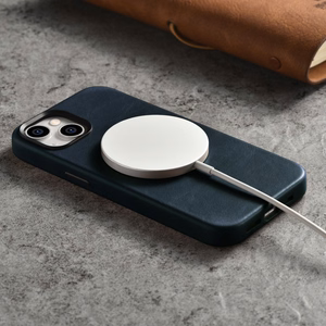 Чехол iCarer Oil Wax Premium Leather для iPhone 14 Plus магнитный кожаный с MagSafe тёмно-синий