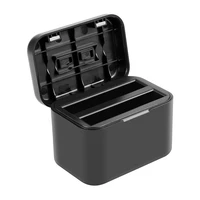 Uzlādes kārba baterijām un atmiņas kartēm PULUZ Insta360 X4 kamerai (melna)