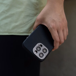 Moshi Napa MagSafe augstākās kvalitātes vegānās ādas vāciņš ierīcei iPhone 15, “Midnight Black” krāsā