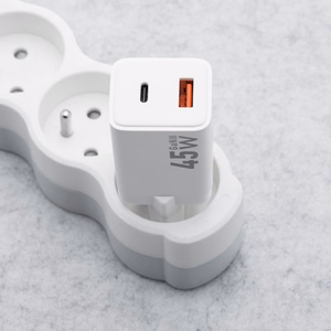 FORCELL F-ENERGY Mini GaN III VT-36 ceļojumu lādētājs ar 1 x Type C + 1x USB A pieslēgvietām, PD QC4.0 45W balts