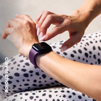 Crong Liquid - Apple Watch siksniņa 44/45/46/49 mm (Plum)