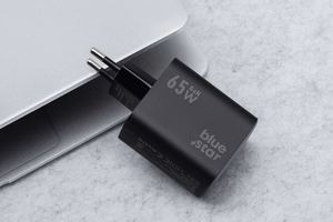 BLUE STAR ceļojumu lādētājs GaN 4A 65W 2 x Type C + USB A PD QC4.0 VT-43 melns