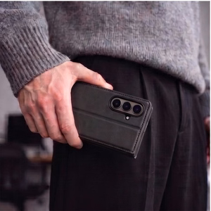 Tech-Protect Wallet maciņš modelim Samsung Galaxy Z Fold 8 Ultra – melns
