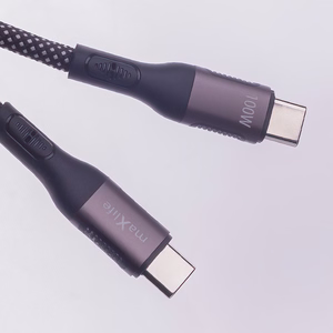 Maxlife MXUC-11 magnētiskais kabelis USB-C - USB-C 1,0 m 100W melns neilons