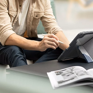 Uniq Trexa vāciņš iPad Pro 11'' 2021/2020 - sarkans