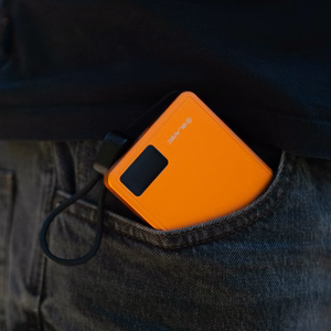 Blavec portatīvais lādētājs 10000mAh BJ-03 Slim 13,5mm - Type C - 22,5W magnētisks Magsafe 3 in 1 (PBBJ03-MC10O) oranžs alumīnijs