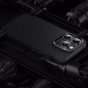 Benks Magnētiskais Hybrid Armor Pro Kevlar apvalks viedtālrunim iPhone 15 Plus ar metāla rāmi 600D - melns