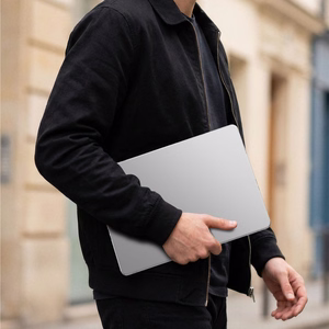 AmazingThing Titan cietais aizsargapvalks MacBook Air M5 15" – caurspīdīgs
