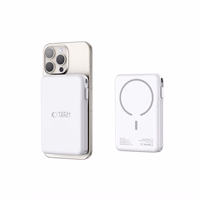 Tech-Protect LifeMag PB31 portatīvais lādētājs ar MagSafe 10000mAh 15W USB-C / USB-A / iebūvētu USB-C / Lightning kabeļiem - balta