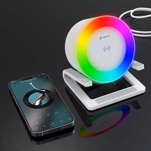 Devia Bluetooth skaļrunis IM-3 ar bezvadu lādētāju 15 W un gaiši baltu krāsu