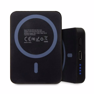 Индуктивный внешний аккумулятор BMW M Collection MagSafe 15W 3000mAh - чёрный