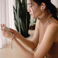 Uniq Coehl Haven viedtālruņa apvalks AirPods Pro 2 (2022/2023) - bēša