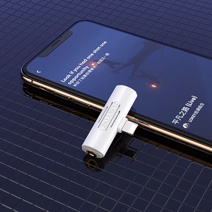 Borofone adapteris BV7 Audio - Lightning uz Lightning + 3,5 mm ligzda - balts