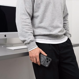 Tech-Protect Magmat Magsafe CC maciņš, paredzēts iPhone 18 Pro Max / 17 Pro Max, matēti melns