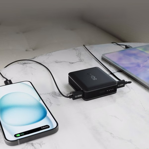 Внешний аккумулятор SBS TEBB10000HDPD20K 10000 mAh с Power Delivery - чёрный
