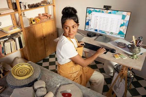 HP 350 kompakta daudzierīču Bluetooth tastatūra