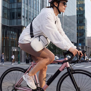 Plecu somiņa Urbanflex balta