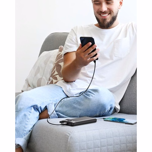 VEGER portatīvais lādētājs 10000 mAh ar iebūvētiem kabeļiem Micro USB / Type C / Lightning C10 (W1116) melna