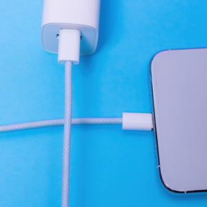 Maxlife MXUC-06 kabelis USB-C - USB-C 1,0 m 20W zils neilons