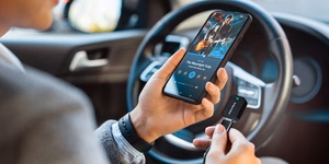 HL-CP03 bezvadu CarPlay un Android Auto adapteris