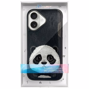Nimmy Big Eyed Pet 2.0 Panda Viedtālruņa apvalks priekš iPhone 16 - melns