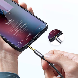 Ugreen AV118 10592 kabelis 3.5 mm mini jack (vīriešu) / 3.5 mm mini jack (sieviešu) 1m - sudraba