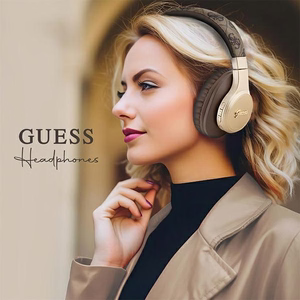 Guess GUBH604GEMW 4G Script Bluetooth bezvadu uz ausīm liekamas austiņas – brūnas