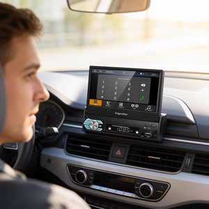 Automašīnas radio Kruger&Matz KM2018 ar izbīdāmu 7 collu ekrānu, CarPlay/Android Auto