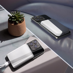 Wozinsky WRW349YWS 10000 mAh Magnētiskais Portatīvais lādētājs (m) - balts