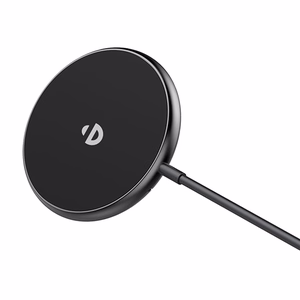 Choetech T697-F 3-in-1 magnētiskais lādētājs (melns)