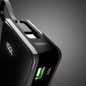 Внешний аккумулятор SBS 20000 mAh 20W со встроенным кабелем USB-C и цифровым дисплеем - чёрный