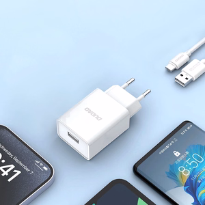 Dudao A4EU USB-A 2.1A sienas lādētājs - balts + USB-A - USB-C kabelis