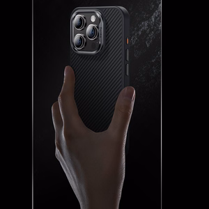 Benks Magnētiskais Hybrid Armor Pro Kevlar apvalks viedtālrunim iPhone 15 Plus ar metāla rāmi 600D - melns