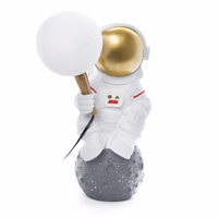 Mēness galda lampa ASTRONAUTS stāvošs Art Deco (modelis 1) AMTL