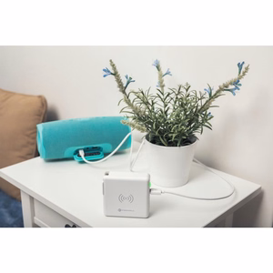 FORCELL F-ENERGY daudzfunkcionālais lādētājs 15W 4in1 ar USB/USB-C pieslēgvietu, portatīvo lādētāju 8000mAh un bezvadu uzlādi