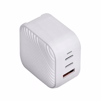 Uniq Verge Pro 66W GaN USB-C sienas lādētājs - balts