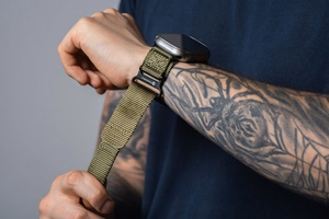 FORCELL F-DESIGN FA05 neilona siksniņa APPLE pulkstenim 38 / 40 / 41 mm zaļa