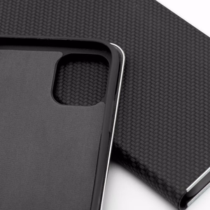 Viedtālruņa apvalks (m) - LUNA Book Carbon IPHONE 11 melns (m)