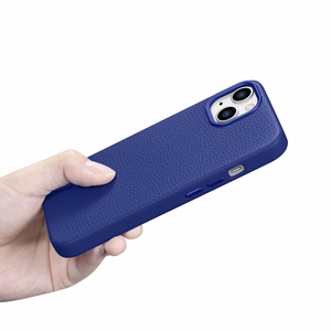iCarer Litchi Premium ādas viedtālruņa apvalks iPhone 14 Plus Magnētiskais ādas apvalks ar MagSafe Tumši zils (WMI14220711-DB)