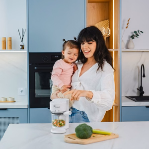 Momini YummyMaker 5 vienā tvaika blenderis zīdaiņu ēdienam ar pašsterilizācijas funkciju