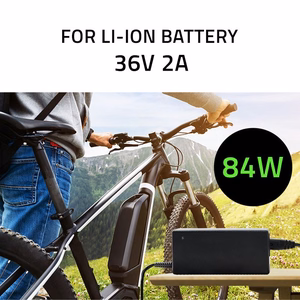 Qoltec 50760 – elektriskā velosipēda akumulatora lādētājs, 36 V / 42 V, 2 A, 5.5×2.1 mm savienotājs